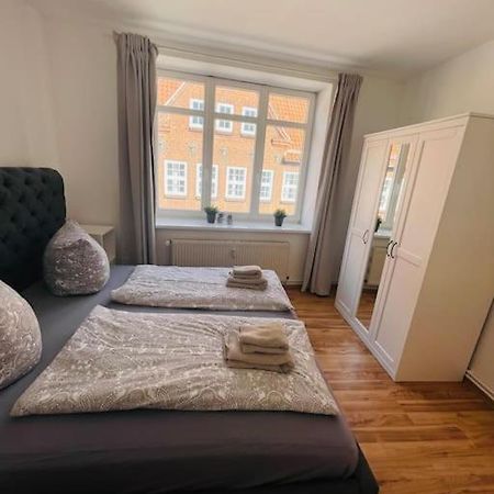 Gemuetliche Altstadt Wohnung นอยชตัดท์ อิน โฮลชไตน์ ภายนอก รูปภาพ